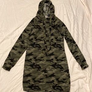 Heavy warm camouflage hooded dress